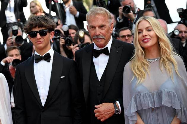 Cannes, 77th Cannes Film Festival 2024, Red Carpet Horizon: An American Saga Cannes, 77th Cannes Film Festival 2024, Red Carpet Horizon: An American Saga In the photo: Hayes Costner, Kevin Costner, Sienna Miller Cannes France  Copyright: xIPA ABACAx