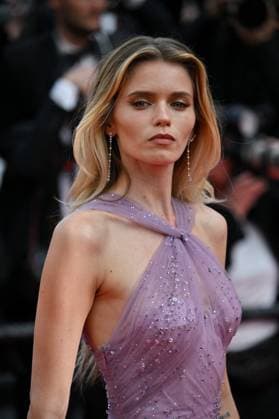 Cannes 2024 Premiere Horizon Abbey Lee Kershaw attending the premiere of the movie Horizon during the 77th Cannes Film Festival in Cannes, France on May 19, 2024. Photo by Julien Reynaud APS-Medias ABACAPRESS.COM Cannes France  Copyright: xReynaudxJulien APS-Medias ABACAx