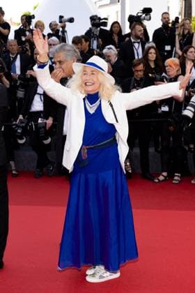 M MontÃ e des marches du film Â Horizon An american saga Â lors du 77eme Festival International du Film de Cannes Brigitte Fossey MontÃ e des marches du film Â Horizon An american saga Â lors du 77eme Festival International du Film de Cannes, au Palais des Festivals Ã Cannes Le 19 mai 2024 Jacovides Moreau Bestimage Red carpet of the movie Â Horizon An american saga Â during the 77th Cannes International Film Festival at the Palais des Festivals in Cannes, France On may 19th 2024 Cannes France  Copyright: xJACOVIDES-MOREAUx xBESTIMAGExJACOVIDES-MOREAUx xBESTIMAGEx