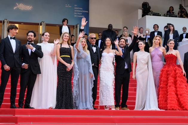 Cannes Horizon: An American Saga Red Carpet NG Alejandro Edda, Hayes Costner, Jena Malone, Georgia MacPhail, Sienna Miller, Kevin Costner, Ella Hunt, WasÃ Chief, Abbey Lee Kershaw and Isabelle Fuhrman attending the ?Horizon: An American Saga? Screening and Red Carpet at Palais Des Festivals in Cannes, France on May 19 2024 as part of the 77th Cannes Film Festival. Photo by Nicolas Genin ABACAPRESS.COM Cannes France  Copyright: xGeninxNicolas ABACAx