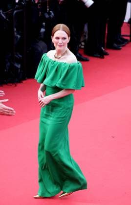 J MontÃ e des marches du film Â Horizon An american saga Â lors du 77eme Festival International du Film de Cannes Julianne Moore MontÃ e des marches du film Â Horizon An american saga Â lors du 77eme Festival International du Film de Cannes, au Palais des Festivals Ã Cannes Le 19 mai 2024 Jacovides Moreau Bestimage Red carpet of the movie Â Horizon An american saga Â during the 77th Cannes International Film Festival at the Palais des Festivals in Cannes, France On may 19th 2024 Cannes France  Copyright: xJACOVIDES-MOREAUx xBESTIMAGExJACOVIDES-MOREAUx xBESTIMAGEx