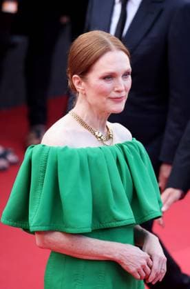 J MontÃ e des marches du film Â Horizon An american saga Â lors du 77eme Festival International du Film de Cannes Julianne Moore MontÃ e des marches du film Â Horizon An american saga Â lors du 77eme Festival International du Film de Cannes, au Palais des Festivals Ã Cannes Le 19 mai 2024 Jacovides Moreau Bestimage Red carpet of the movie Â Horizon An american saga Â during the 77th Cannes International Film Festival at the Palais des Festivals in Cannes, France On may 19th 2024 Cannes France  Copyright: xJACOVIDES-MOREAUx xBESTIMAGExJACOVIDES-MOREAUx xBESTIMAGEx