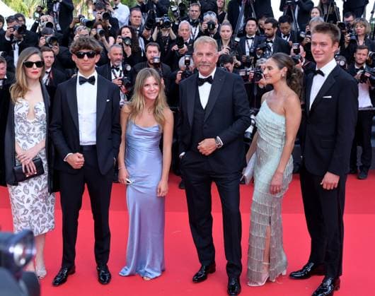 Horizon: An American Saga premiere at 77th Festival de Cannes - Cannes, France CANNES, FRANCE. May 19, 2024: Kevin Costner, Lily Costner, Hayes Logan Costner, Grace Avery Costner, Annie Costner & Cayden Wyatt Costner at the Horizon: An American Saga premiere at the 77th Festival de Cannes. Picture: Paul Smith Featureflash Cannes France  Copyright: xPaulxSmithx xFeatureflashx
