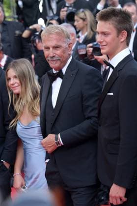 Horizon: An American Saga premiere at 77th Festival de Cannes - Cannes, France CANNES, FRANCE. May 19, 2024: Grace Costner, Kevin Costner & Cayden Wyatt Costner at the Horizon: An American Saga premiere at the 77th Festival de Cannes. Picture: Paul Smith Featureflash Cannes France  Copyright: xPaulxSmithx xFeatureflashx