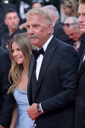 Horizon: An American Saga premiere at 77th Festival de Cannes - Cannes, France CANNES, FRANCE. May 19, 2024: Grace Costner & Kevin Costner at the Horizon: An American Saga premiere at the 77th Festival de Cannes. Picture: Paul Smith Featureflash Cannes France  Copyright: xPaulxSmithx xFeatureflashx