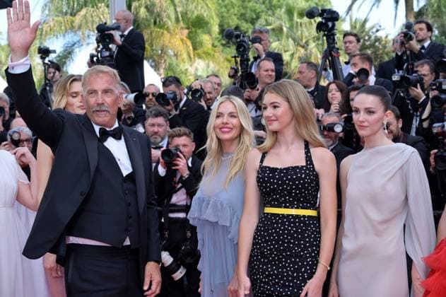 Horizon: An American Saga premiere at 77th Festival de Cannes - Cannes, France CANNES, FRANCE. May 19, 2024: Kevin Costner, Sienna Miller, Georgia MacPhail & Ella Hunt at the Horizon: An American Saga premiere at the 77th Festival de Cannes. Picture: Paul Smith Featureflash Cannes France  Copyright: xPaulxSmithx xFeatureflashx