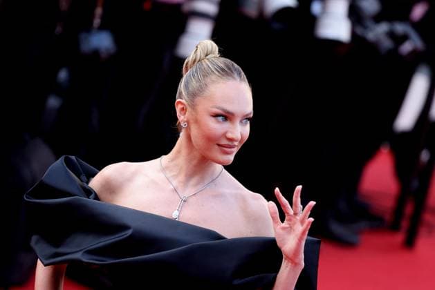 J MontÃ e des marches du film Â Horizon An american saga Â lors du 77eme Festival International du Film de Cannes Candice Swanepoel MontÃ e des marches du film Â Horizon An american saga Â lors du 77eme Festival International du Film de Cannes, au Palais des Festivals Ã Cannes On may 19th 2024 Jacovides Moreau Bestimage Red carpet of the movie Â Horizon An american saga Â during the 77th Cannes International Film Festival at the Palais des Festivals in Cannes, France On may 19th 2024 Cannes France  Copyright: xJACOVIDES-MOREAUx xBESTIMAGExJACOVIDES-MOREAUx xBESTIMAGEx