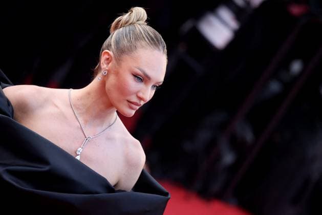J MontÃ e des marches du film Â Horizon An american saga Â lors du 77eme Festival International du Film de Cannes Candice Swanepoel MontÃ e des marches du film Â Horizon An american saga Â lors du 77eme Festival International du Film de Cannes, au Palais des Festivals Ã Cannes On may 19th 2024 Jacovides Moreau Bestimage Red carpet of the movie Â Horizon An american saga Â during the 77th Cannes International Film Festival at the Palais des Festivals in Cannes, France On may 19th 2024 Cannes France  Copyright: xJACOVIDES-MOREAUx xBESTIMAGExJACOVIDES-MOREAUx xBESTIMAGEx