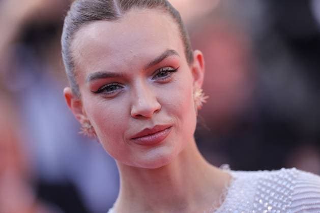Cannes - Horizon: An American Saga Screening Josephine Skriver attends the Horizon: An American Saga Red Carpet at the 77th annual Cannes Film Festival at Palais des Festivals on May 19, 2024 in Cannes, France Photo by Shootpix ABACAPRESS.COM Cannes France  Copyright: xShootpix ABACAx