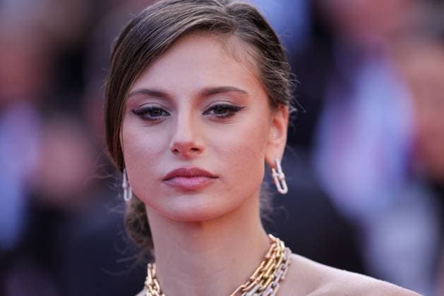 Cannes - Horizon: An American Saga Screening Carina Zavline attends the Horizon: An American Saga Red Carpet at the 77th annual Cannes Film Festival at Palais des Festivals on May 19, 2024 in Cannes, France. Photo by Shootpix ABACAPRESS.COM Cannes France  Copyright: xShootpix ABACAx