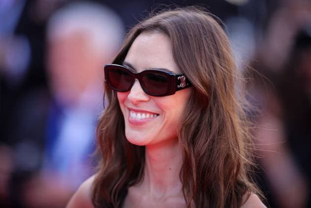 Cannes - Horizon: An American Saga Screening Alexa Chung attends the Horizon: An American Saga Red Carpet at the 77th annual Cannes Film Festival at Palais des Festivals on May 19, 2024 in Cannes, France. Photo by Shootpix ABACAPRESS.COM Cannes France  Copyright: xShootpix ABACAx