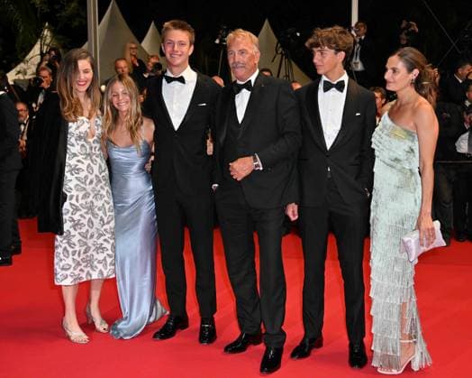 Cannes, France: Cannes, 77th Cannes Film Festival 2024, Red Carpet The Substance Pictured: Kevin Costner, Lily Costner, Hayes Logan Costner, Grace Avery Costner, Cayden Wyatt Costner, Annie Costner Cannes France  - ZUMAp169 20240519_zea_p169_1910 Copyright: xManuelexMangiarottix