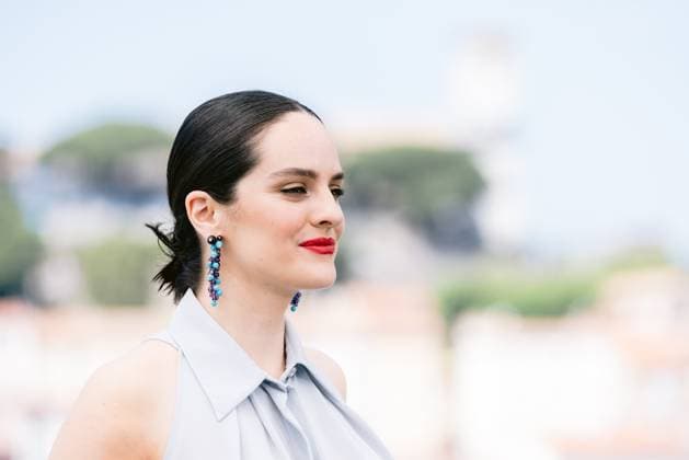 77eme Festival International du Film de Cannes Photocall with Les femmes au Balcon 77th International Cannes Film Festival Photocall with Les Femmes au Balcon movie cast 305196 2024 05 19 Alpes Maritimes Cannes France Merlant, NoÃ mie  Copyright: xTerencexBaelenx STAR_305196_019