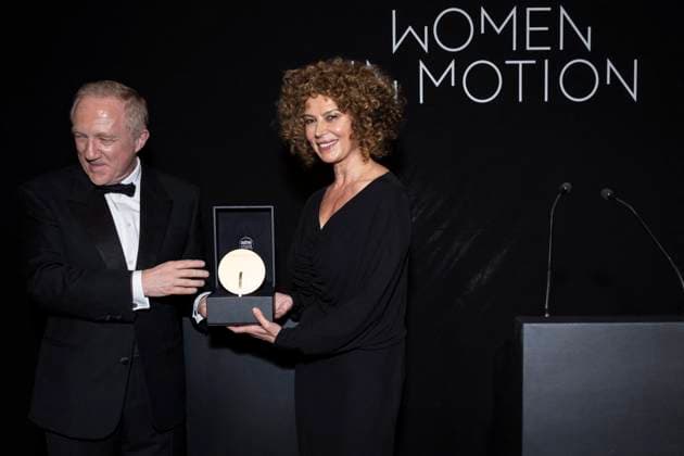 B Remise du prix lors du diner Women in Motion par le groupe Kering, Place de la Castre, lors du 77eme Festival International du Film de Cannes Francois Henri Pinault, Donna Langley Remise du prix lors du diner Women in Motion par le groupe Kering, Place de la Castre, lors du 77eme Festival International du Film de Cannes Le 19 mai 2024 Olivier Borde Bestimage Women in Motion 2024 Award during the Kering And Cannes Film Festival Official Dinner, at the 77th annual Cannes Film Festival On May 19, 2024 Cannes France  Copyright: xOLIVIERxBORDEx xBESTIMAGExOLIVIERxBORDEx xBESTIMAGEx