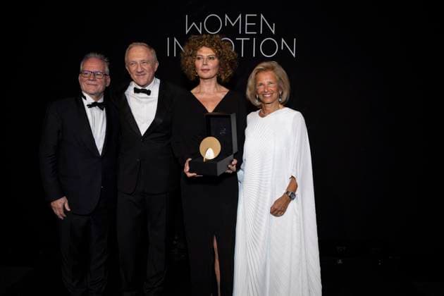 B Award ceremony during the Women in Motion dinner by the Kering group, Place de la Castre, at the 77th Cannes International Film Festival Thierry FrÃ maux, Francois Henri Pinault, Donna Langley, Iris Knobloch Award ceremony during the Women in Motion dinner by the Kering group, Place de la Castre, at the 77th Festival International du Film de Cannes On May 19, 2024 Olivier Borde Bestimage Women in Motion 2024 Award during the Kering And Cannes Film Festival Official Dinner, at the 77th annual Cannes Film Festival On May 19, 2024 Cannes France  Copyright: xOLIVIERxBORDEx xBESTIMAGExOLIVIERxBORDEx xBESTIMAGEx