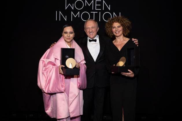 Bilder des Jahres 2024, Entertainment 05 Mai Entertainment Themen der Woche KW20 B Remise du prix lors du diner Women in Motion par le groupe Kering, Place de la Castre, lors du 77eme Festival International du Film de Cannes Amanda Nell Eu, Francois Henri Pinault, Donna Langley Remise du prix lors du diner Women in Motion par le groupe Kering, Place de la Castre, lors du 77eme Festival International du Film de Cannes Le 19 mai 2024 Olivier Borde Bestimage Women in Motion 2024 Award during the Kering And Cannes Film Festival Official Dinner, at the 77th annual Cannes Film Festival On May 19, 2024 Cannes France  Copyright: xOLIVIERxBORDEx xBESTIMAGExOLIVIERxBORDEx xBESTIMAGEx