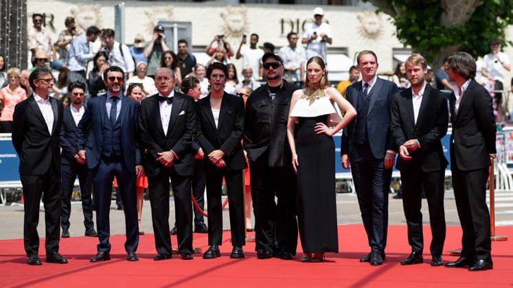 77eme Festival International du Film de Cannes Montee des marches du film Limonov 19 mai 77th International Cannes Film Festival Red carpet of Limonov movie 305202 2024 05 16 Serebrennikov, Kirill Whishaw, Ben Mirochnitchenko, Viktoria  Copyright: xEstellexCarlierx xStarfacex STAR_305202_002