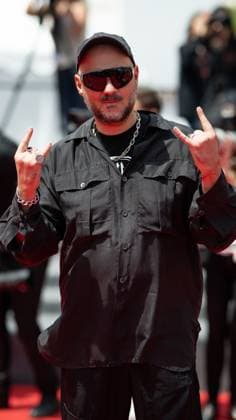 77eme Festival International du Film de Cannes Montee des marches du film Limonov 19 mai 77th International Cannes Film Festival Red carpet of Limonov movie 305202 2024 05 16 Serebrennikov, Kirill  Copyright: xEstellexCarlierx xStarfacex STAR_305202_006