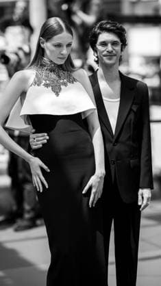 77eme Festival International du Film de Cannes Montee des marches du film Limonov 19 mai 77th International Cannes Film Festival Red carpet of Limonov movie 305202 2024 05 16 Mirochnitchenko, Viktoria Whishaw, Ben  Copyright: xEstellexCarlierx xStarfacex STAR_305202_008