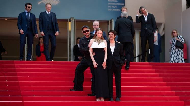 77eme Festival International du Film de Cannes Montee des marches du film Limonov 19 mai 77th International Cannes Film Festival Red carpet of Limonov movie 305202 2024 05 16 Serebrennikov, Kirill Mirochnitchenko, Viktoria Whishaw, Ben FrÃ maux, Thierry  Copyright: xEstellexCarlierx xStarfacex STAR_305202_011