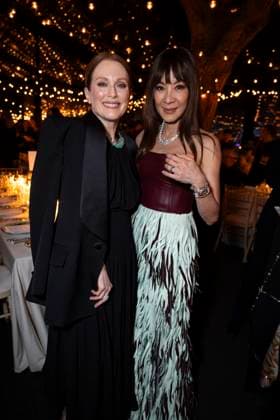 B PersonnalitÃ s aun diner Women in Motion par le groupe Kering, Place de la Castre, lors du 77eme Festival International du Film de Cannes Julianne Moore, Michelle Yeoh PersonnalitÃ s au diner Women in Motion par le groupe Kering, Place de la Castre, lors du 77eme Festival International du Film de Cannes Le 19 mai 2024 Olivier Borde Bestimage 2024 Kering Women In Motion Awards and Cannes Film Festival Presidential Dinner at the 77th annual Cannes Film Festival at the Place de la Castre On May 19, 2024 Cannes France  Copyright: xOLIVIERxBORDEx xBESTIMAGExOLIVIERxBORDEx xBESTIMAGEx