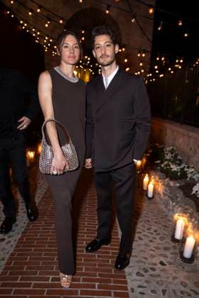 B PersonnalitÃ s aun diner Women in Motion par le groupe Kering, Place de la Castre, lors du 77eme Festival International du Film de Cannes Natasha Andrews et son compagnon Pierre Niney PersonnalitÃ s au diner Women in Motion par le groupe Kering, Place de la Castre, lors du 77eme Festival International du Film de Cannes Le 19 mai 2024 Olivier Borde Bestimage 2024 Kering Women In Motion Awards and Cannes Film Festival Presidential Dinner at the 77th annual Cannes Film Festival at the Place de la Castre On May 19, 2024 Cannes France  Copyright: xOLIVIERxBORDEx xBESTIMAGExOLIVIERxBORDEx xBESTIMAGEx