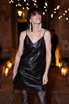 B PersonnalitÃ s aun diner Women in Motion par le groupe Kering, Place de la Castre, lors du 77eme Festival International du Film de Cannes Charlotte Gainsbourg PersonnalitÃ s au diner Women in Motion par le groupe Kering, Place de la Castre, lors du 77eme Festival International du Film de Cannes Le 19 mai 2024 Olivier Borde Bestimage 2024 Kering Women In Motion Awards and Cannes Film Festival Presidential Dinner at the 77th annual Cannes Film Festival at the Place de la Castre On May 19, 2024 Cannes France  Copyright: xOLIVIERxBORDEx xBESTIMAGExOLIVIERxBORDEx xBESTIMAGEx