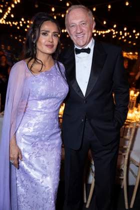 B PersonnalitÃ s aun diner Women in Motion par le groupe Kering, Place de la Castre, lors du 77eme Festival International du Film de Cannes Salma Hayek et son mari Francois Henri Pinault PersonnalitÃ s au diner Women in Motion par le groupe Kering, Place de la Castre, at the 77th annual Cannes Film Festival On May 19, 2024 Olivier Borde Bestimage 2024 Kering Women In Motion Awards and Cannes Film Festival Presidential Dinner at the 77th annual Cannes Film Festival at the Place de la Castre On May 19, 2024 Cannes France  Copyright: xOLIVIERxBORDEx xBESTIMAGExOLIVIERxBORDEx xBESTIMAGEx