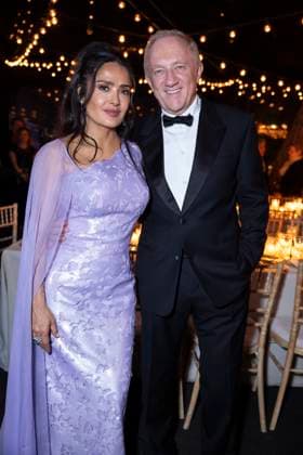 B PersonnalitÃ s aun diner Women in Motion par le groupe Kering, Place de la Castre, lors du 77eme Festival International du Film de Cannes Salma Hayek et son mari Francois Henri Pinault PersonnalitÃ s au diner Women in Motion par le groupe Kering, Place de la Castre, at the 77th annual Cannes Film Festival On May 19, 2024 Olivier Borde Bestimage 2024 Kering Women In Motion Awards and Cannes Film Festival Presidential Dinner at the 77th annual Cannes Film Festival at the Place de la Castre On May 19, 2024 Cannes France  Copyright: xOLIVIERxBORDEx xBESTIMAGExOLIVIERxBORDEx xBESTIMAGEx