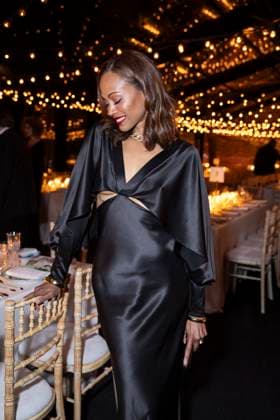 B PersonnalitÃ s aun diner Women in Motion par le groupe Kering, Place de la Castre, lors du 77eme Festival International du Film de Cannes Zoe Saldana PersonnalitÃ s au diner Women in Motion par le groupe Kering, Place de la Castre, lors du 77eme Festival International du Film de Cannes Le 19 mai 2024 Olivier Borde Bestimage 2024 Kering Women In Motion Awards and Cannes Film Festival Presidential Dinner at the 77th annual Cannes Film Festival at the Place de la Castre On May 19, 2024 Cannes France  Copyright: xOLIVIERxBORDEx xBESTIMAGExOLIVIERxBORDEx xBESTIMAGEx