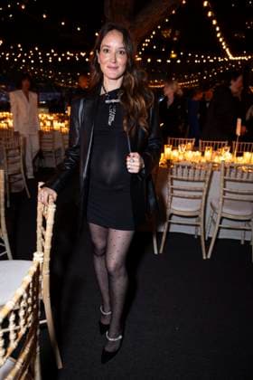 B PersonnalitÃ s aun diner Women in Motion par le groupe Kering, Place de la Castre, lors du 77eme Festival International du Film de Cannes Anais Demoustier pregnant PersonnalitÃ s au diner Women in Motion par le groupe Kering, Place de la Castre, lors du 77eme Festival International du Film de Cannes Le 19 mai 2024 Olivier Borde Bestimage 2024 Kering Women In Motion Awards and Cannes Film Festival Presidential Dinner at the 77th annual Cannes Film Festival at the Place de la Castre On May 19, 2024 Cannes France  Copyright: xOLIVIERxBORDEx xBESTIMAGExOLIVIERxBORDEx xBESTIMAGEx