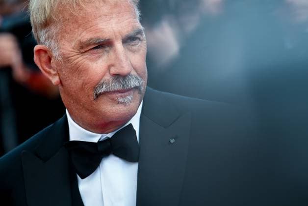 77eme Festival International du Film de Cannes Marche du film Horizon An american Saga 77th International Cannes Film Festival Red carpet for Kevin Costner movie Festival de Cannes 2024 77e Ã dition montee Horizon An American Saga Kevin Costner 305214 2024 05 19  Copyright: xLionelxGuericolas MPPx STAR_305214_061