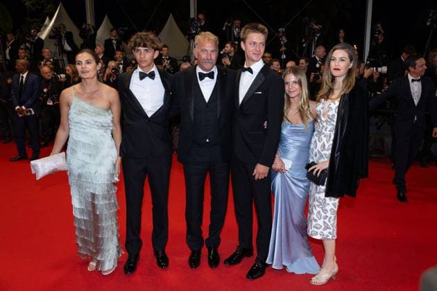 Cannes - Horizon: An American Saga Screening Annie Costner, Hayes Logan Costner, Kevin Costner, Cayden Wyatt Costner, Grace Avery Costner and Lily Costner depart the Horizon: An American Saga Red Carpet at the 77th annual Cannes Film Festival at Palais des Festivals on May 19, 2024 in Cannes, France. Photo by Shootpix ABACAPRESS.COM Cannes France  Copyright: xShootpix ABACAx