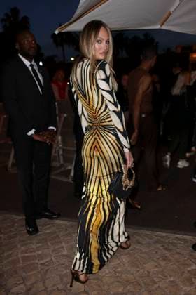 Cannes - Candice Swanepoel At The Martinez Candice Swanepoel is spotted at Hotel Martinez during the 77th Cannes Film Festival on May 19, 2024 in Cannes, France. Photo by Marco Piovanotto ABACAPRESS.COM Cannes France  Copyright: xPiovanottoxMarco ABACAx
