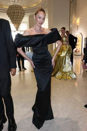 Cannes - Candice Swanepoel At The Martinez Candice Swanepoel is spotted at Hotel Martinez during the 77th Cannes Film Festival on May 19, 2024 in Cannes, France. Photo by Marco Piovanotto ABACAPRESS.COM Cannes France  Copyright: xPiovanottoxMarco ABACAx