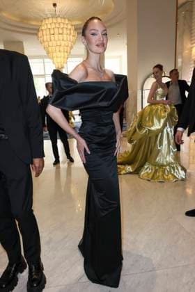 Cannes - Candice Swanepoel At The Martinez Candice Swanepoel is spotted at Hotel Martinez during the 77th Cannes Film Festival on May 19, 2024 in Cannes, France. Photo by Marco Piovanotto ABACAPRESS.COM Cannes France  Copyright: xPiovanottoxMarco ABACAx