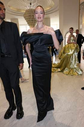 Cannes - Candice Swanepoel At The Martinez Candice Swanepoel is spotted at Hotel Martinez during the 77th Cannes Film Festival on May 19, 2024 in Cannes, France. Photo by Marco Piovanotto ABACAPRESS.COM Cannes France  Copyright: xPiovanottoxMarco ABACAx