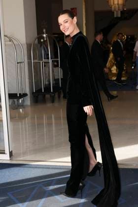 Cannes - Camille Rowe At The Martinez Camille Rowe is spotted at Hotel Martinez during the 77th Cannes Film Festival on May 19, 2024 in Cannes, France. Photo by Marco Piovanotto ABACAPRESS.COM Cannes France  Copyright: xPiovanottoxMarco ABACAx