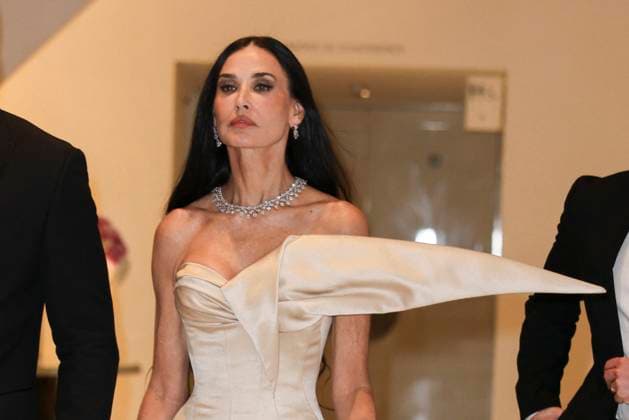 Cannes - Demi Moore At The Martinez Demi Moore is spotted at Hotel Martinez during the 77th Cannes Film Festival on May 19, 2024 in Cannes, France. Photo by Marco Piovanotto ABACAPRESS.COM Cannes France  Copyright: xPiovanottoxMarco ABACAx