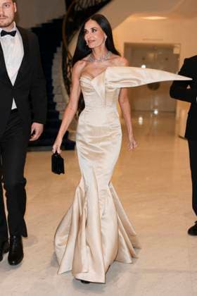 Cannes - Demi Moore At The Martinez Demi Moore is spotted at Hotel Martinez during the 77th Cannes Film Festival on May 19, 2024 in Cannes, France. Photo by Marco Piovanotto ABACAPRESS.COM Cannes France  Copyright: xPiovanottoxMarco ABACAx