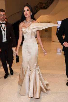 Cannes - Demi Moore At The Martinez Demi Moore is spotted at Hotel Martinez during the 77th Cannes Film Festival on May 19, 2024 in Cannes, France. Photo by Marco Piovanotto ABACAPRESS.COM Cannes France  Copyright: xPiovanottoxMarco ABACAx
