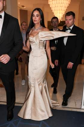 Cannes - Demi Moore At The Martinez Demi Moore is spotted at Hotel Martinez during the 77th Cannes Film Festival on May 19, 2024 in Cannes, France. Photo by Marco Piovanotto ABACAPRESS.COM Cannes France  Copyright: xPiovanottoxMarco ABACAx