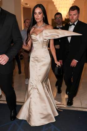 Cannes - Demi Moore At The Martinez Demi Moore is spotted at Hotel Martinez during the 77th Cannes Film Festival on May 19, 2024 in Cannes, France. Photo by Marco Piovanotto ABACAPRESS.COM Cannes France  Copyright: xPiovanottoxMarco ABACAx