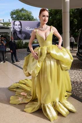 Cannes - Marina Ruy Barbosa At The Martinez Marina Ruy Barbosa is spotted at Hotel Martinez during the 77th Cannes Film Festival on May 19, 2024 in Cannes, France. Photo by Marco Piovanotto ABACAPRESS.COM Cannes France  Copyright: xPiovanottoxMarco ABACAx