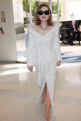 Cannes - Isabelle Huppert At The Martinez Isabelle Huppert is spotted at Hotel Martinez during the 77th Cannes Film Festival on May 19, 2024 in Cannes, France. Photo by Marco Piovanotto ABACAPRESS.COM Cannes France  Copyright: xPiovanottoxMarco ABACAx