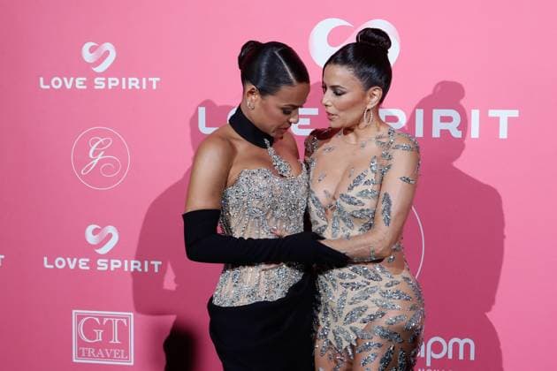 Global Gift Gala Evening at La MÃ me beach during the 77th Cannes International Film Festival Christina Milian and Eva Longoria, victims of an outfit incident, get hung up for a few seconds because of their dresses Global Gift Gala Evening at La MÃ me beach during the 77th Cannes International Film Festival on May 19, 2024 Christophe Clovis Bestimage Global Gift Gala Evening at La MÃ me beach during the 77th Cannes International Film Festival on May 19, 2024 Cannes France  Copyright: xChristophexClovisx xBestimagexChristophexClovisx xBestimagex