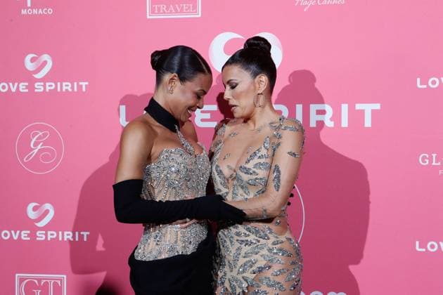 Global Gift Gala Evening at La MÃ me beach during the 77th Cannes International Film Festival Christina Milian and Eva Longoria, victims of an outfit incident, get hung up for a few seconds because of their dresses Global Gift Gala Evening at La MÃ me beach during the 77th Cannes International Film Festival on May 19, 2024 Christophe Clovis Bestimage Global Gift Gala Evening at La MÃ me beach during the 77th Cannes International Film Festival on May 19, 2024 Cannes France  Copyright: xChristophexClovisx xBestimagexChristophexClovisx xBestimagex