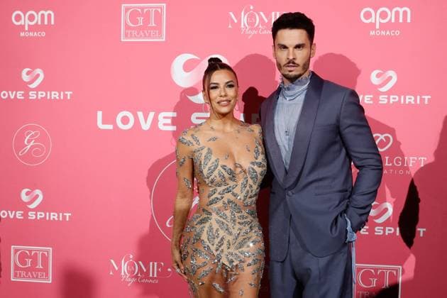 Global Gift Gala Evening at La MÃ me beach during the 77th Cannes International Film Festival Eva Longoria, Baptiste Giabiconi Global Gift Gala Evening at La MÃ me beach during the 77th Cannes International Film Festival on May 19, 2024 Cannes France Christophe Clovis Bestimage Global Gift Gala Evening at La MÃ me beach during the 77th Cannes International Film Festival on May 19, 2024 Cannes France  Copyright: xChristophexClovisx xBestimagexChristophexClovisx xBestimagex