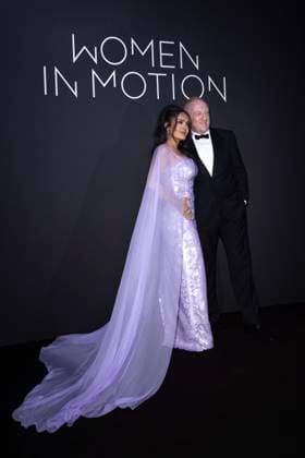 Photocall of the Women in Motion dinner by the Kering group, Place de la Castre, at the 77th annual Cannes Film Festival Salma Hayek and her husband Francois Henri Pinault Photocall of the Women in Motion dinner by the Kering group, Place de la Castre, during the 77eme Festival International du Film de Cannes on May 19, 2024 Olivier Borde Bestimage Photocall 2024 Kering Women In Motion Awards and Cannes Film Festival Presidential Dinner at the 77th annual Cannes Film Festival at the Place de la Castre on May 19, 2024 in Cannes, France Cannes France  Copyright: xOLIVIERxBORDEx xBESTIMAGExOLIVIERxBORDEx xBESTIMAGEx