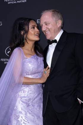 Photocall of the Women in Motion dinner by the Kering group, Place de la Castre, at the 77th annual Cannes Film Festival Salma Hayek and her husband Francois Henri Pinault Photocall of the Women in Motion dinner by the Kering group, Place de la Castre, during the 77eme Festival International du Film de Cannes on May 19, 2024 Olivier Borde Bestimage Photocall 2024 Kering Women In Motion Awards and Cannes Film Festival Presidential Dinner at the 77th annual Cannes Film Festival at the Place de la Castre on May 19, 2024 in Cannes, France Cannes France  Copyright: xOLIVIERxBORDEx xBESTIMAGExOLIVIERxBORDEx xBESTIMAGEx